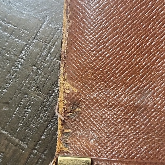 Louis vuitton 6-key holder - Picture 7 of 15